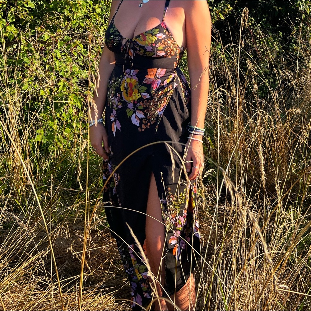Black floral urban outfitters midi dress
